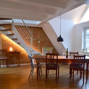 Wunderschöne Helle Wohnung, 10 Min Zum Zentrum Stuttgart